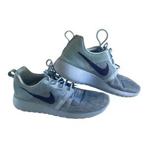 Nike Blue Striped Athletic Shoes